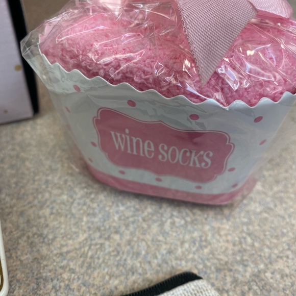 Brand new retirement gift box for her - Picture 4 of 9